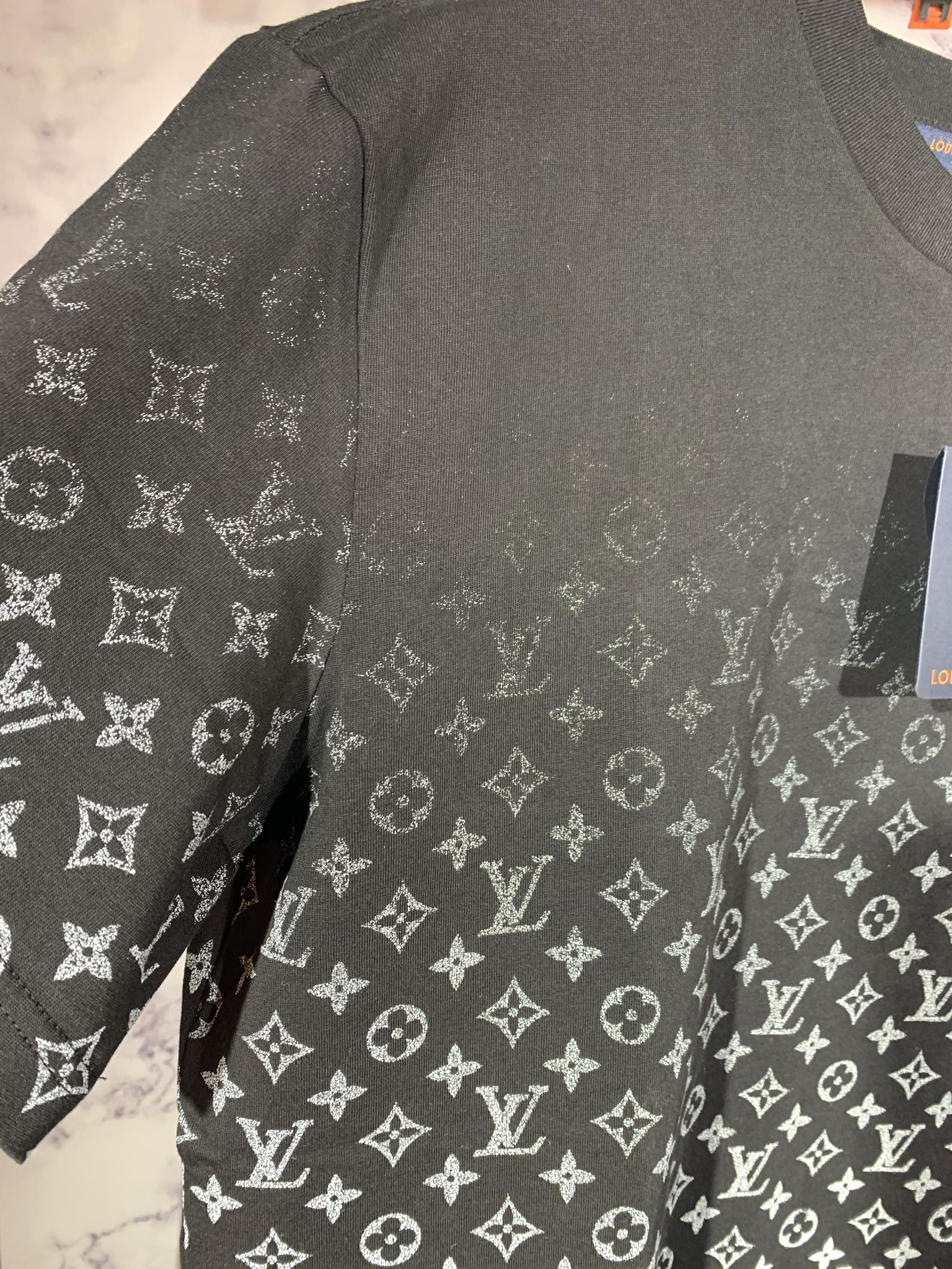 Louis Vuitton Grey Monogram Gradient Sweater for Sale in Laurel, MD -  OfferUp