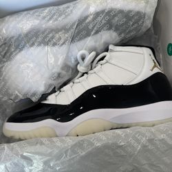 Jordan Air Jordan 11 Retro DMP Gratitude CT8012-170 White Black Gold *Never Worn