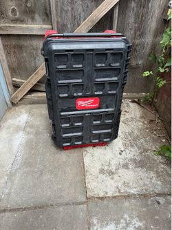 Milwaukee packout