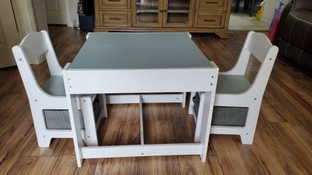 Mesa escolar muy practica