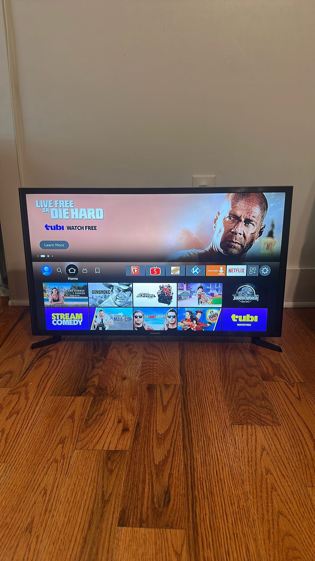 Samsung 32” TV LCD