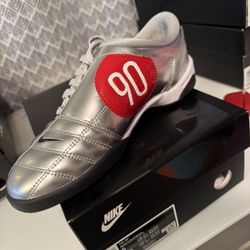 Total 90 Gray Size 5 / Authentic Nike / Soccer Shoes