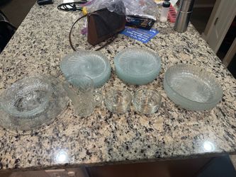 Clear, glass kitchen set