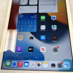 Ipad 6th Generation WiFi 32GB Good Condition 