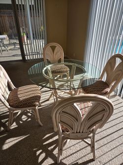 TABLE AND 4 CHAIRS
