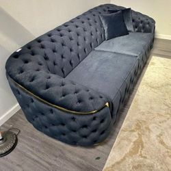 LUPINO BLACK VELVET SOFA & LOVESEAT