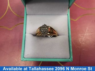 Women's Ring - Yellow Gold 10k (.417) 3.2 grams Size 7.5