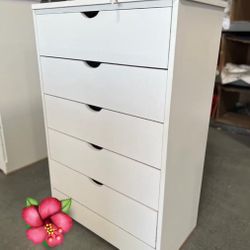 Five Drawers dresser 