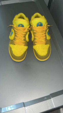 Nike SB Dunk Low Grateful Dead Yellow Bear Sneakers