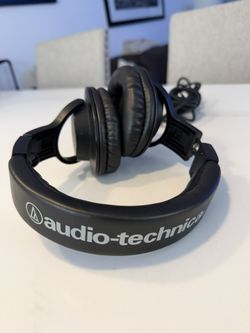 AUDIO-TECHNICA MONITOR HEADPHONES