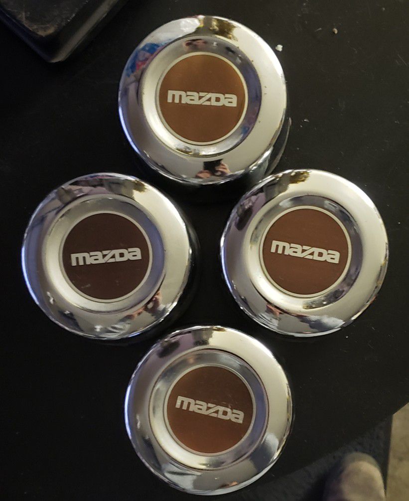 Mazda B2200 Wheel Caps