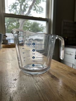 4-Cup Glass Measuring Cup