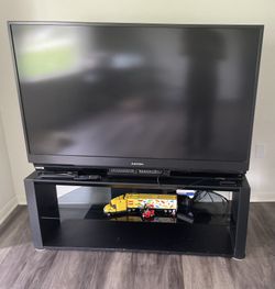 Mitsubishi Electric 57”  Projection TV 
