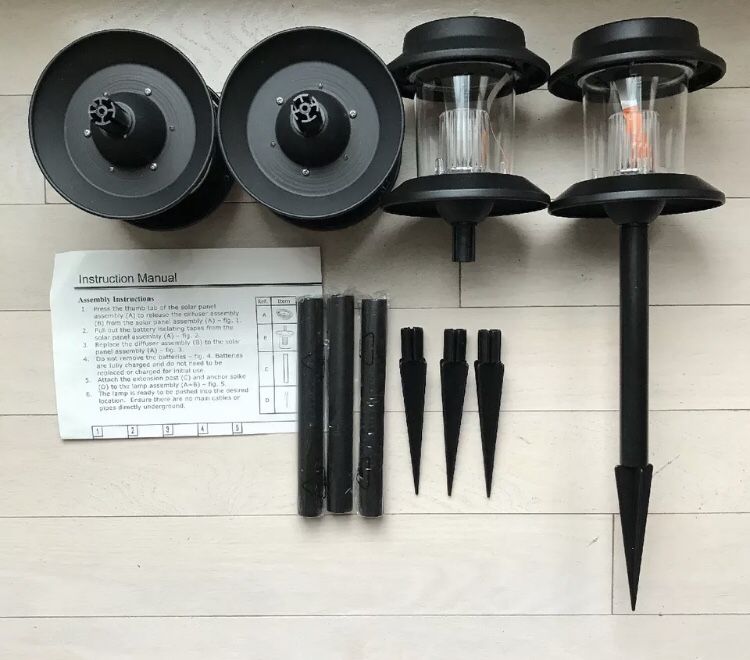 Daintily (4) Garden Solar Lights New Never Used Landscaping Pathway