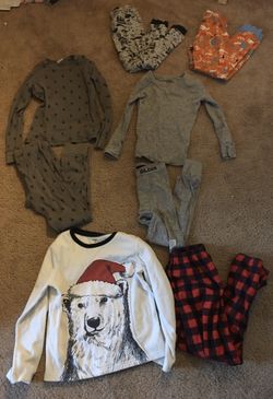 Boys pjs size 6/7