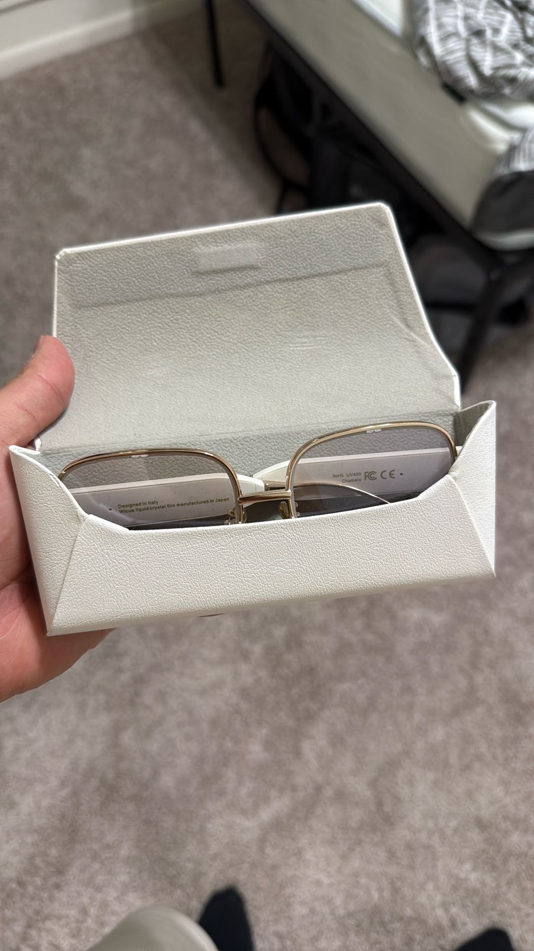 Brand new Chamelo color Changing Glasses
