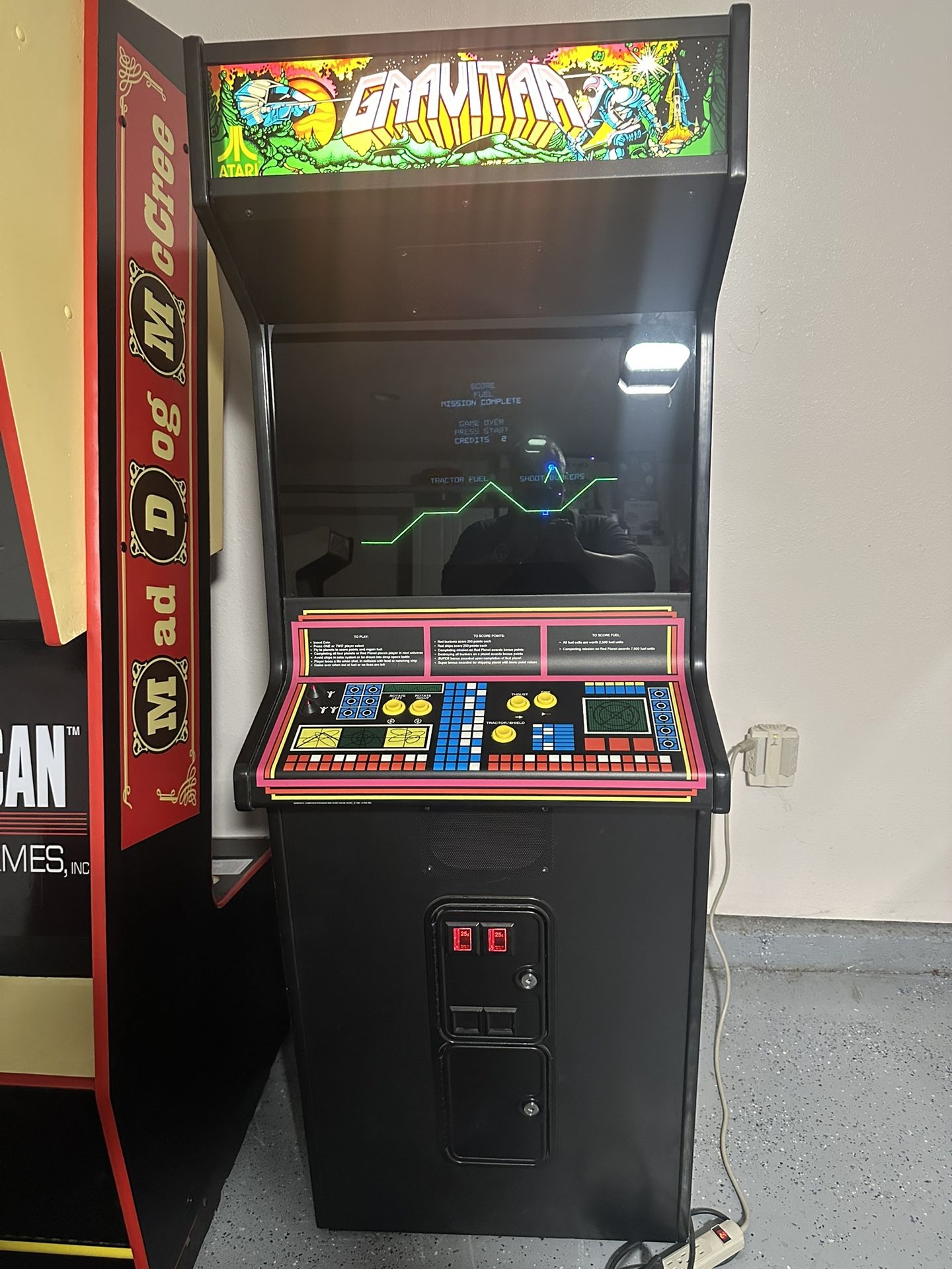 Atari Gravitar Arcade Video Game Vector Monitor