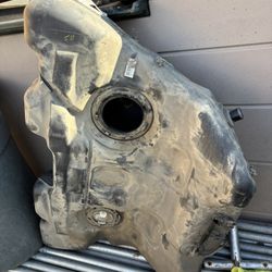 Pontiac G8 Fuel Tank
