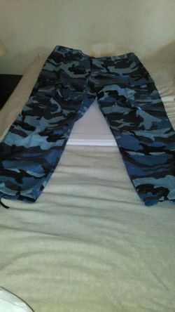 Blue camouflage jacket pants xl