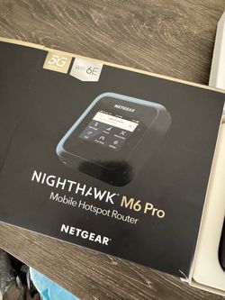 NETGEAR - Nighthawk M6 Pro Wi-Fi 6E 5G mmWave Hotspot (MR6550)
