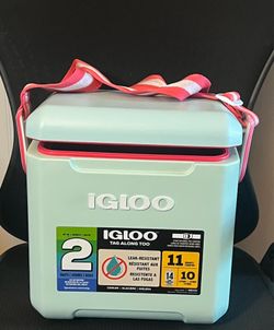 Igloo Tag Along Too Small Cooler (New!)