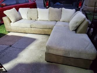2-Piece Sectional with Chaise