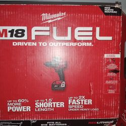 Milwaukee M18 Fuel Hammer Drill Kit