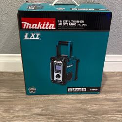 makita 18v lxt job site radio