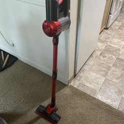 Iwoly Cordless Vacuum 