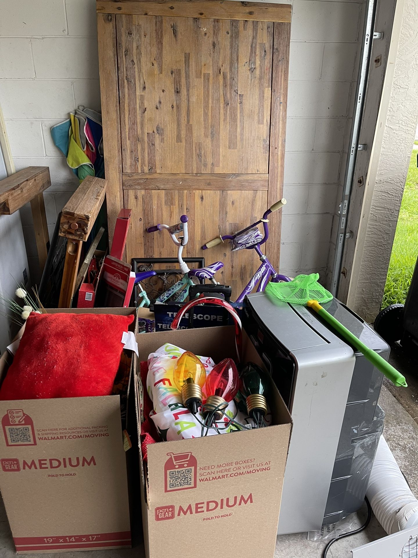Free !!! Moving Out Free Items