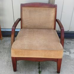 CHAIR LARGE SIZE H 34 L24 W28