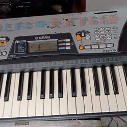 Yamaha. Teclado
