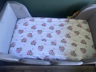 Toddler bed