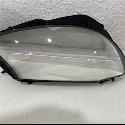LEFT HEADLIGHT LAMP GLASS LENS FOR Mercedes-Benz C CLASS W(contact info removed)-2020