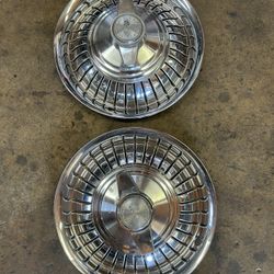 50’s Or 60’ ? Corvette Hubcaps 