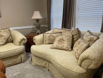 Formal Sofa Set