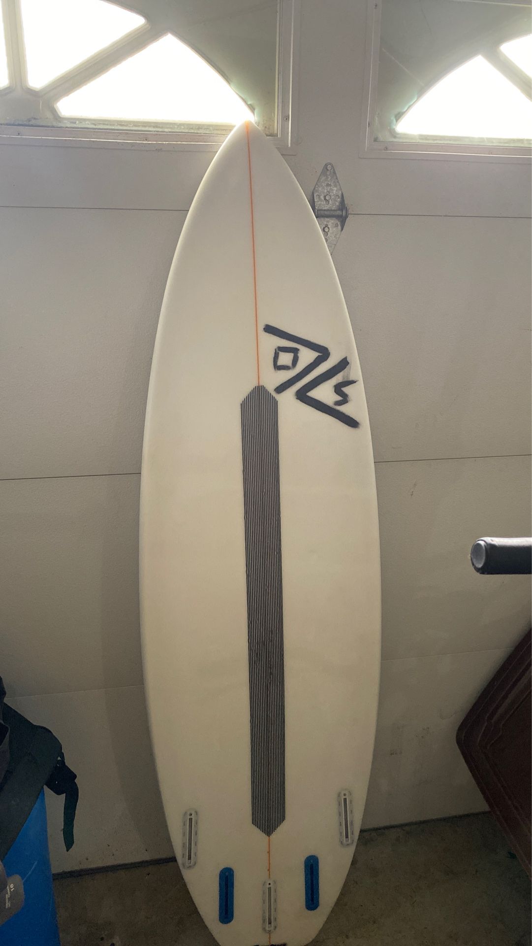 5’11 surfboard