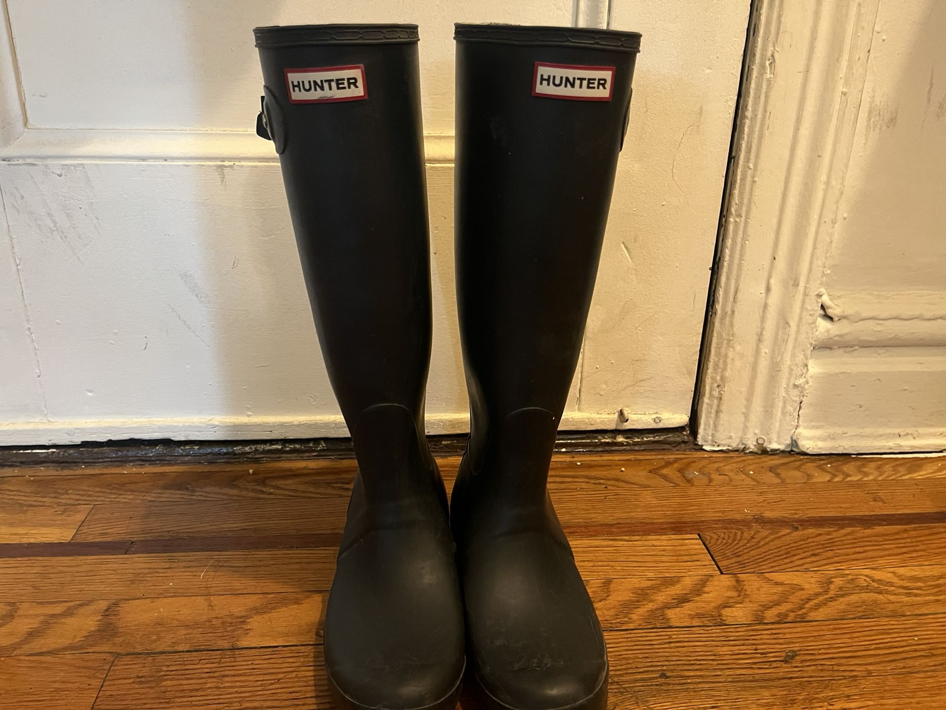 Navy Women’s Hunter Boots Size 8