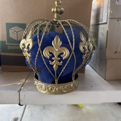 Gold Metal Crown 