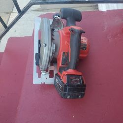 Milwaukee M18 Cordless Saw
