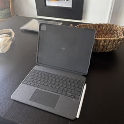 Logi iPad Keyboard 12.9 Inch And Apple Pen