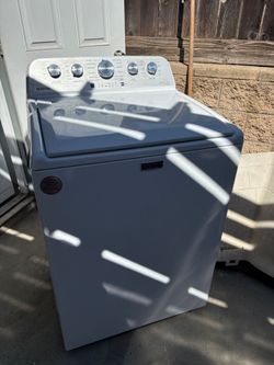 MAYTAG Washer