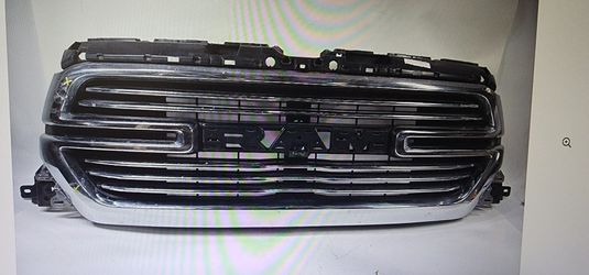  2019/2020 Chrome Bottom Grill RAM 3500