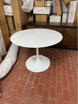 42inch fiberglass modway tulip style dining table