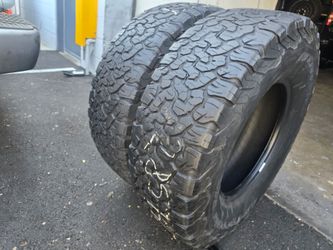 2 used tires Lt285 75r17 Bfgoodrich K02 $120.00