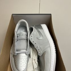 Jordan 1 Retro Low Og Size 13 Silver  