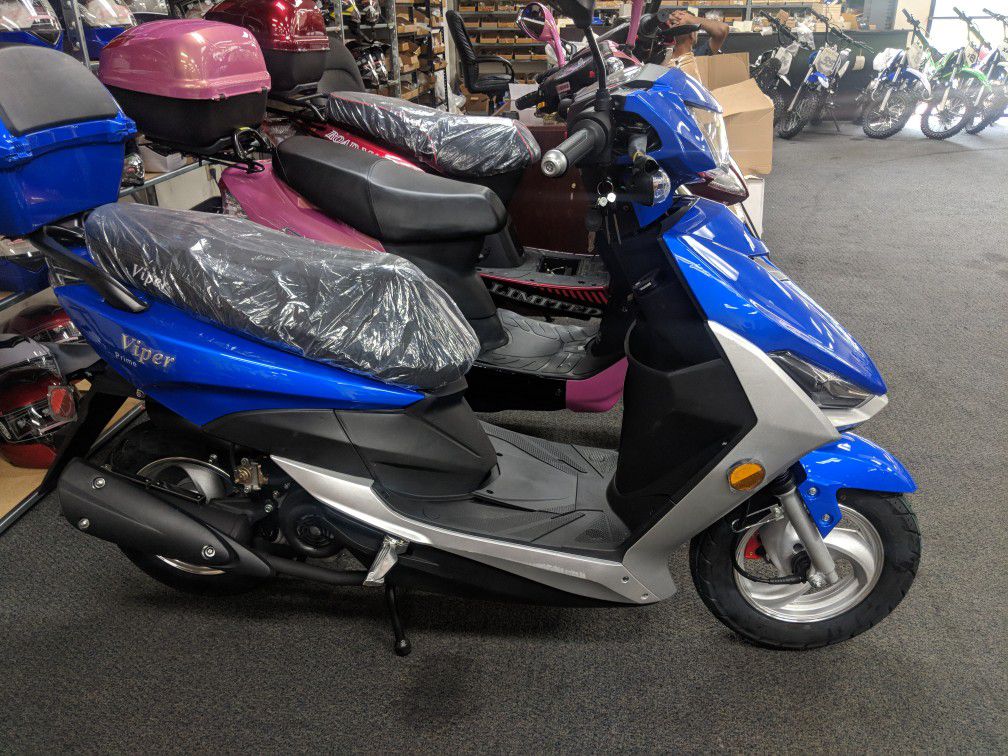 2019 49cc Viper Scooter No Tag Needed for Sale Roswell, GA - OfferUp