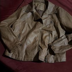 Max Studio Vegan Leather Large 