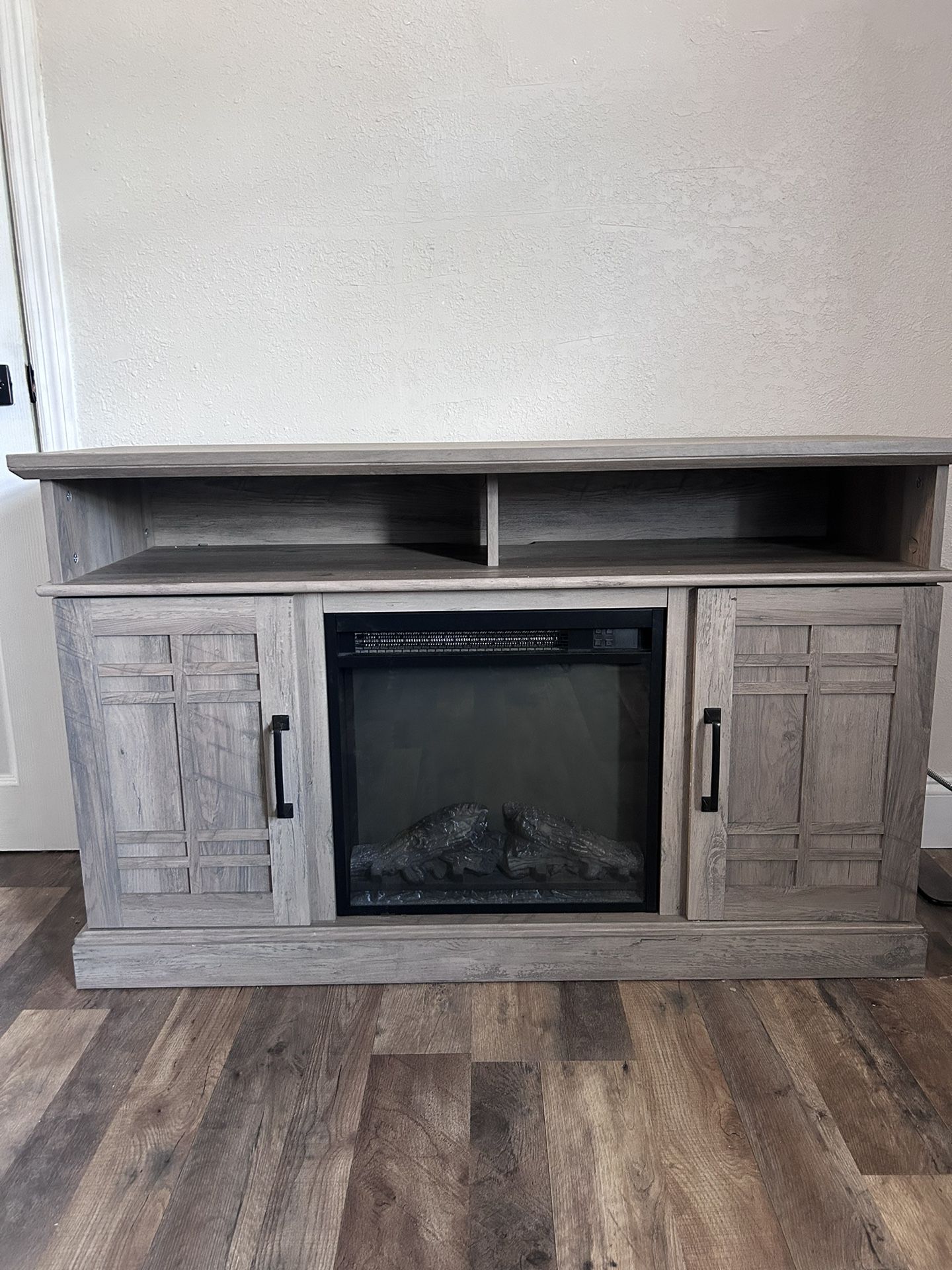 Tv Entertainment Stand & Coffee Table