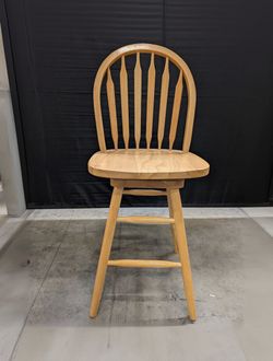 Natural Wood Spindle Back Swivel Bar Stool